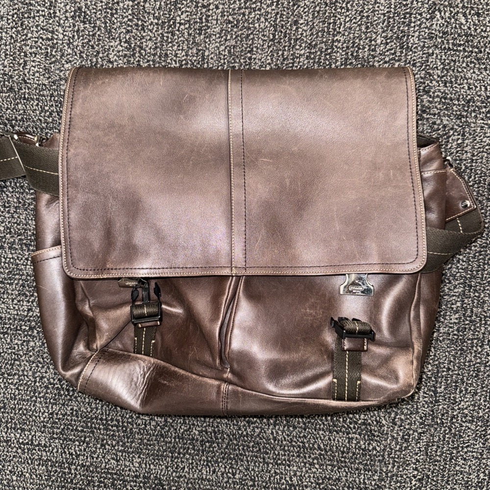 Coach Leatherware Messenger Crossbody Dark Brown Laptop Bag X